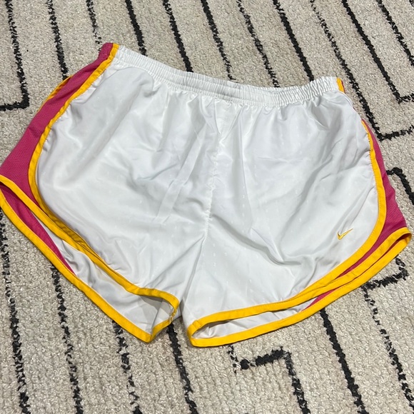 Nike running shorts - Picture 1 of 10